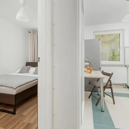 Cosy Near Center By Yoca *